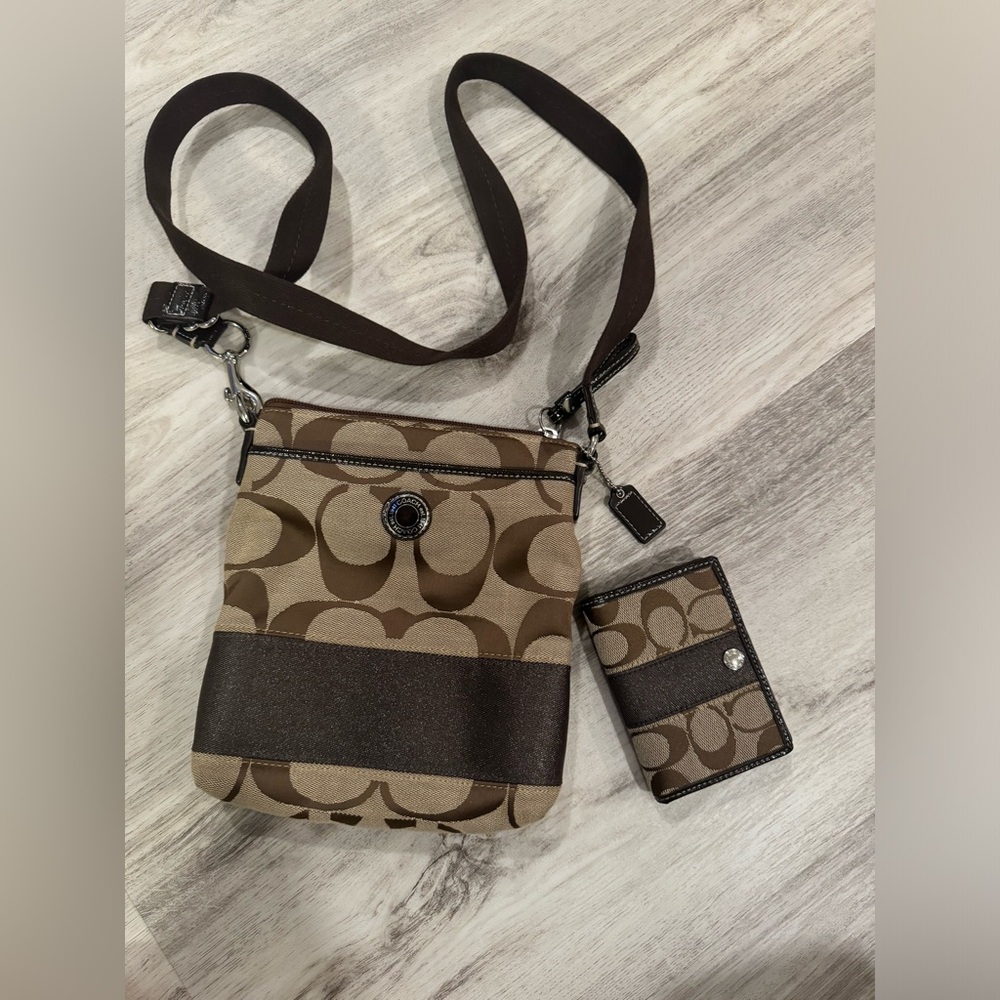 EUC Coach crossbody bag and wallet.